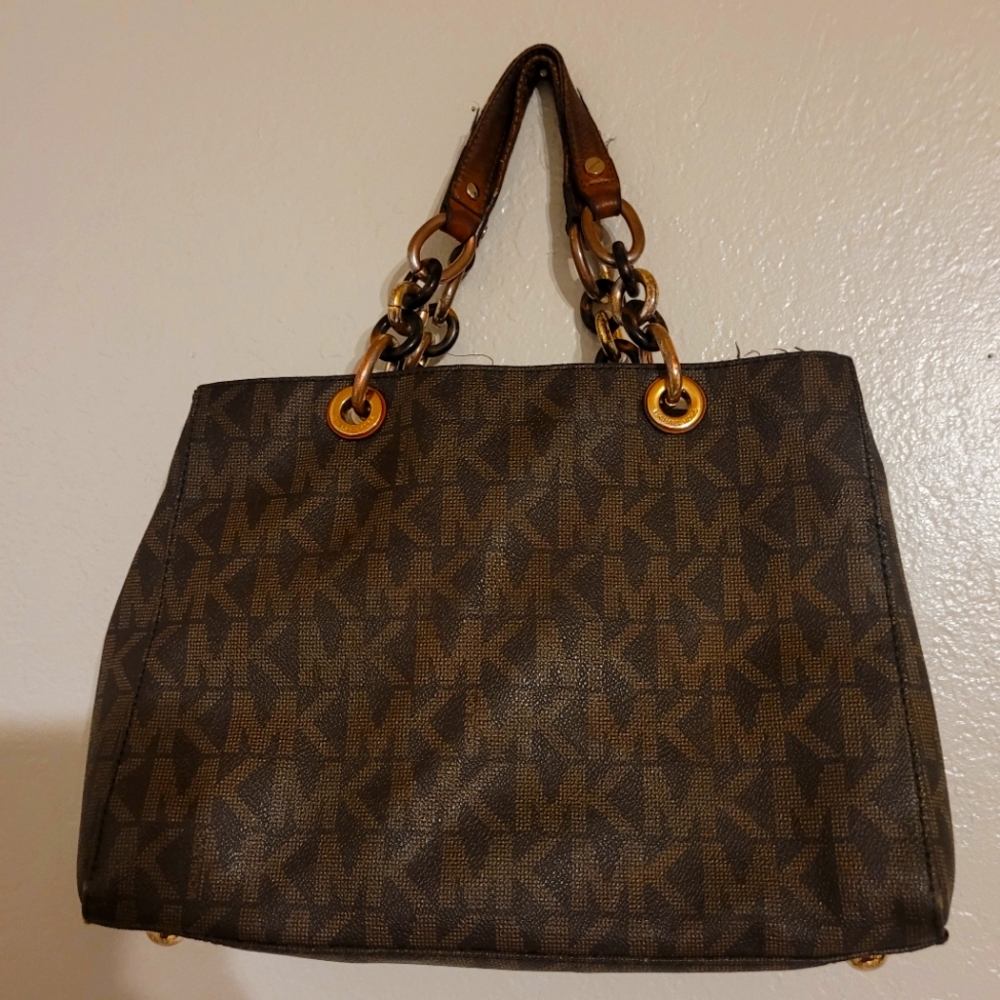 Michael kors purse